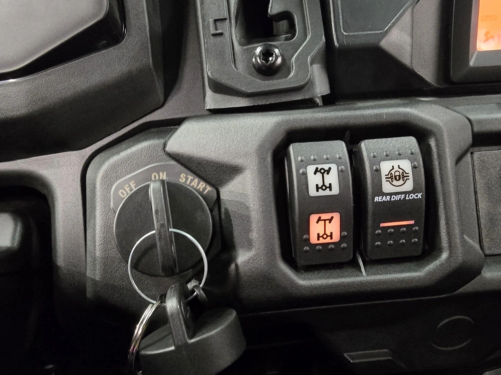 2026 Brp Defender Cab Hd10 alt
