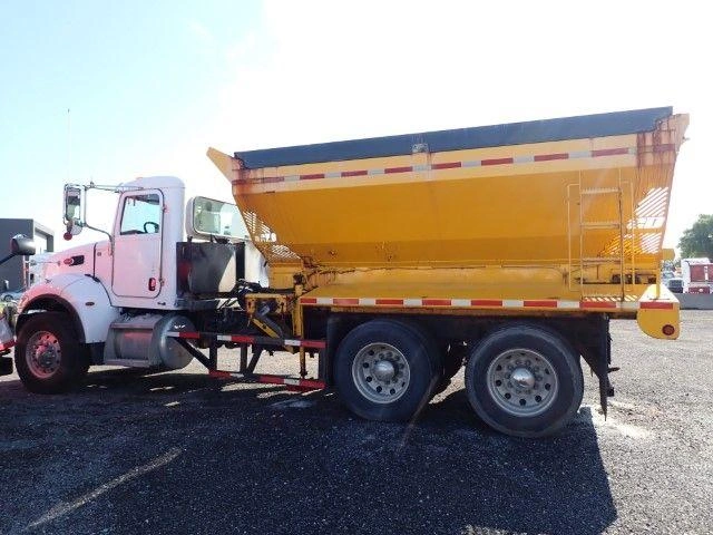 Peterbilt 348 2018