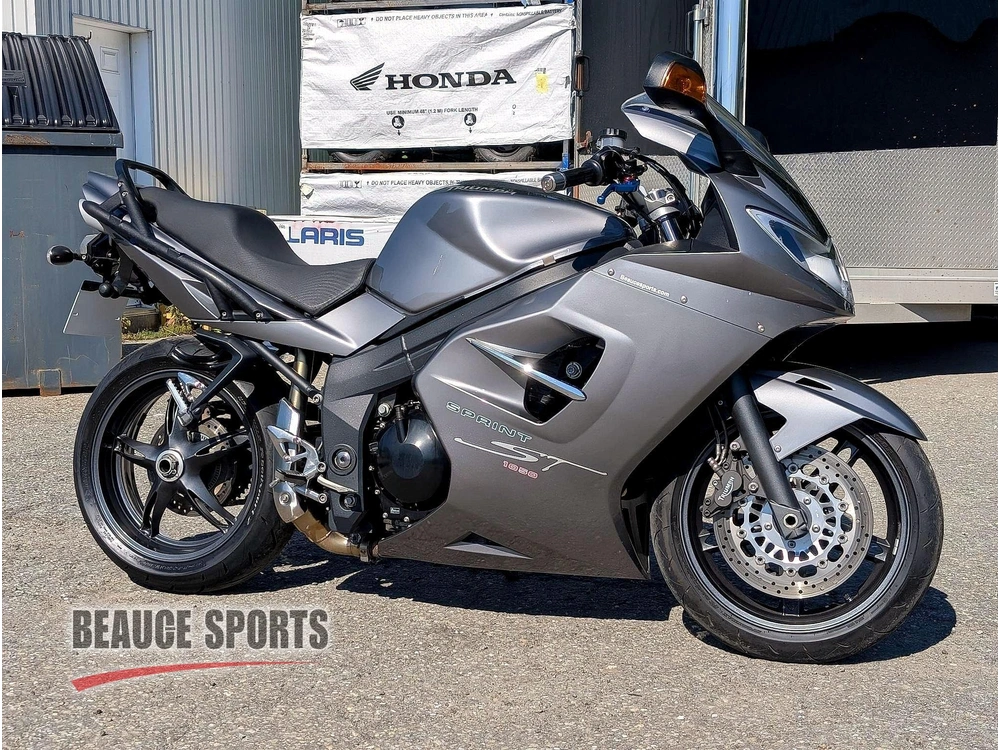 2009 Triumph Sprint St 1050 ⚡ Moto 3 Cylindres Performance Routière alt
