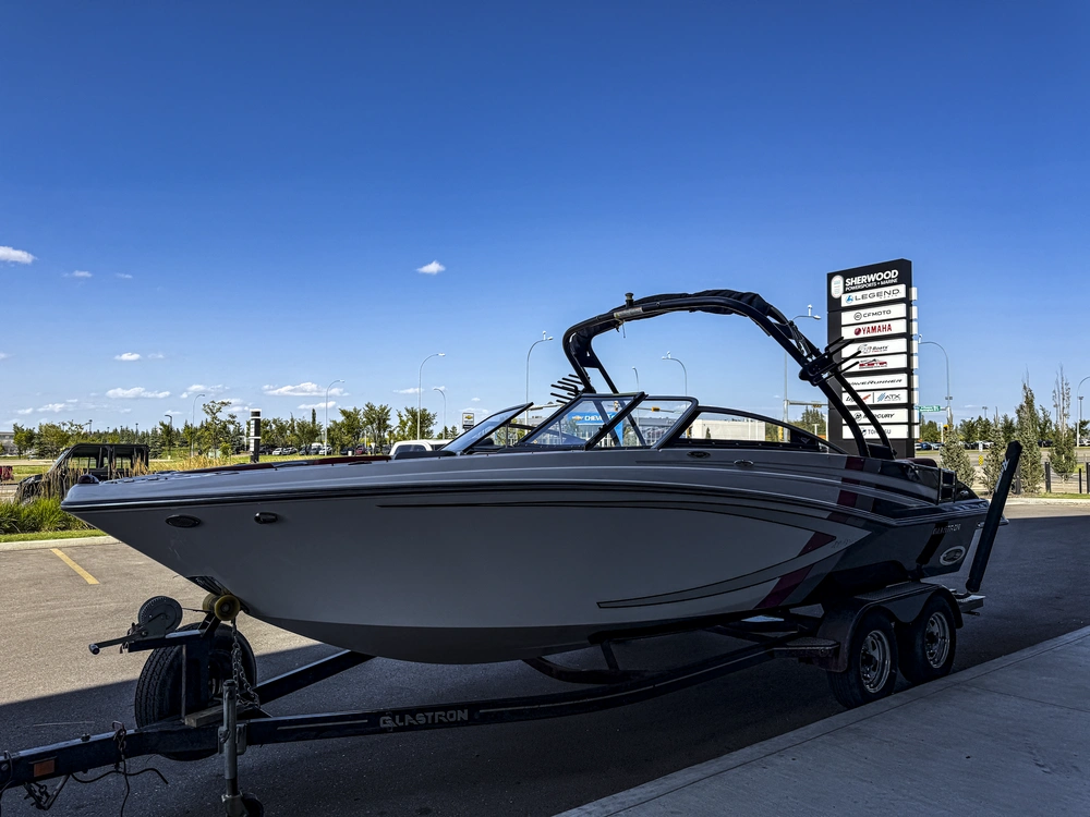 2013 Glastron Gt225 alt