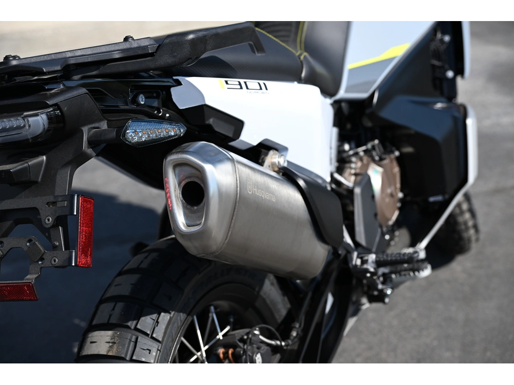 2027 Husqvarna Norden 901 alt