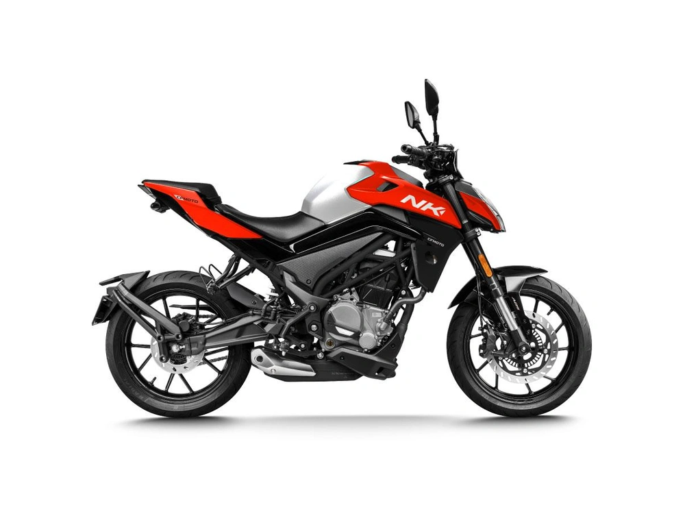 2025 Cfmoto 300nk alt