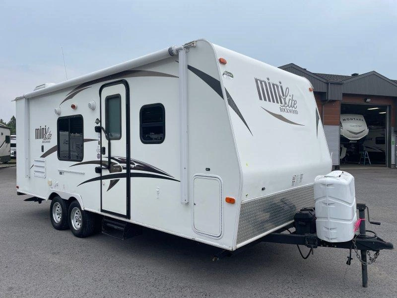 Forest River Rockwood Mini Lite 2306bh 2015 alt