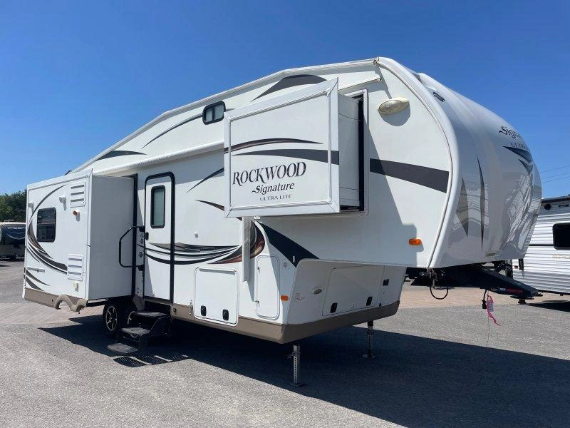 Forest River Rockwood Signature 8265ws 2016 alt