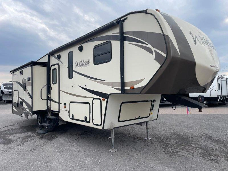 2017 Forest River Wildcat 29rlx alt