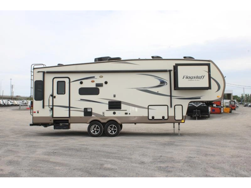 2018 Forest River Flagstaff 527rlws alt