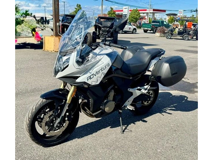 2023 Cfmoto Adventura 650 alt