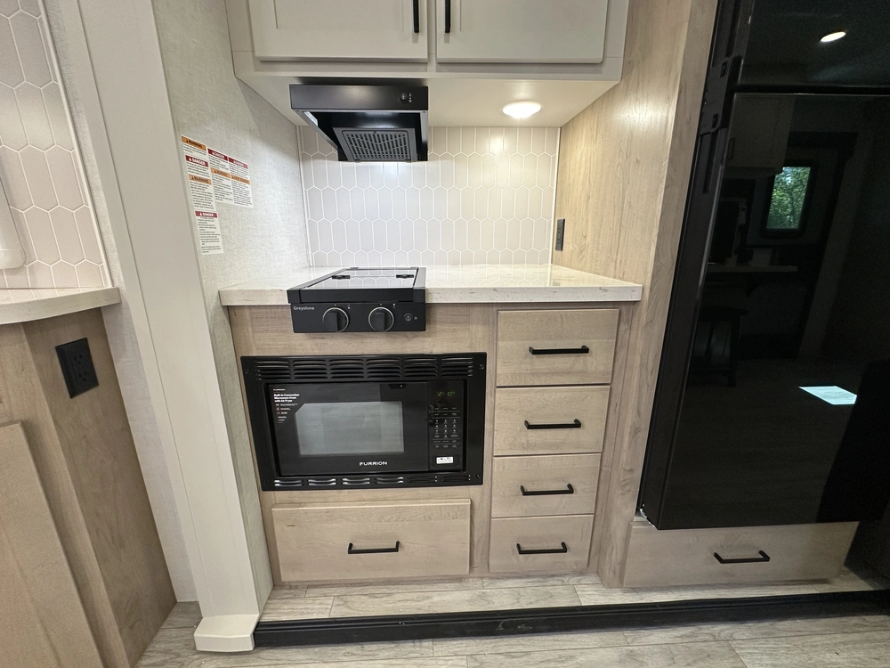 Ember Rv Touring 2300mll 2027 alt