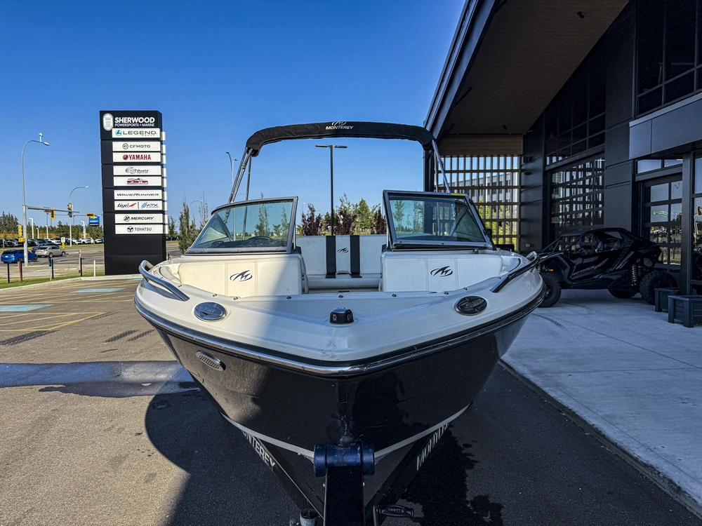2014 Monterey Boats 196 Ms