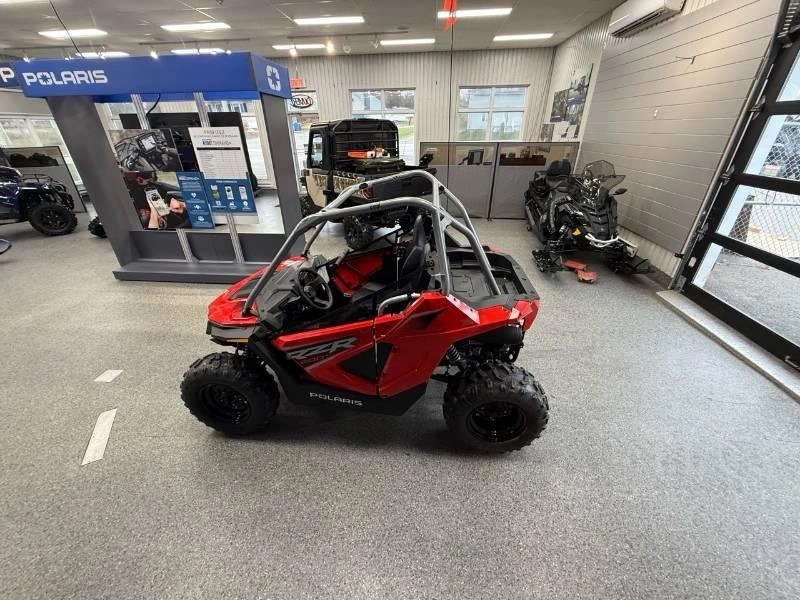Polaris Rzr 200 Efi 2026 alt