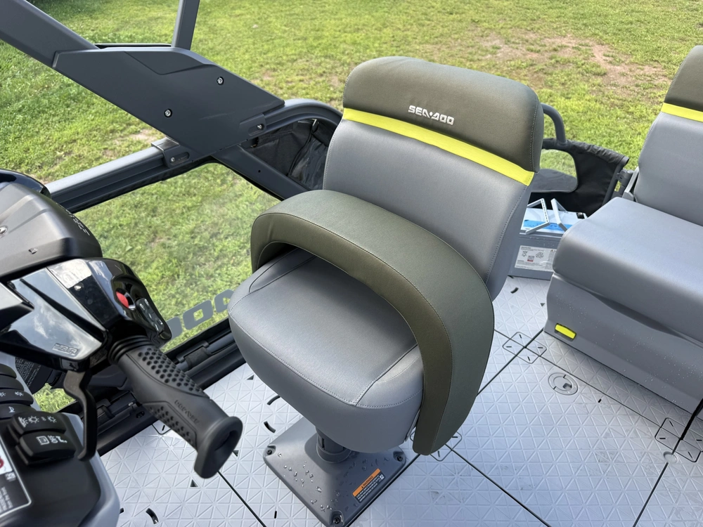 2025 Sea-doo Switch Fish 18 Ft 230 Hp Fish 18 230 alt