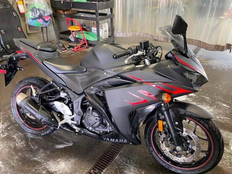 Yamaha YZFR3FL 2017