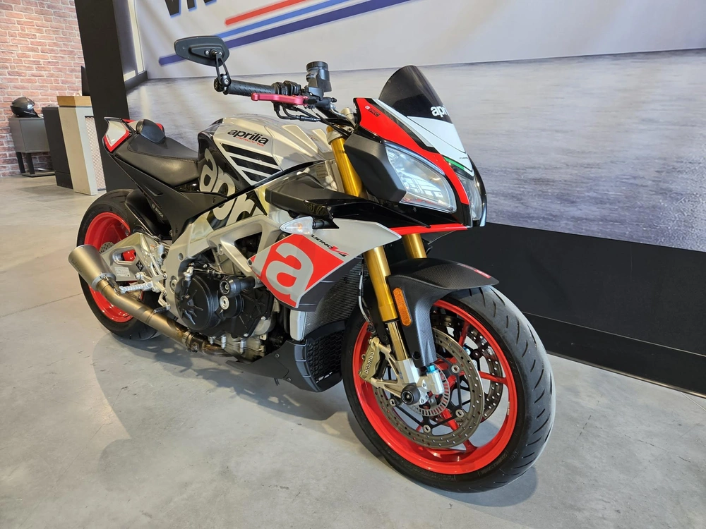Aprilia 1100 Tuono Factory 2016 alt
