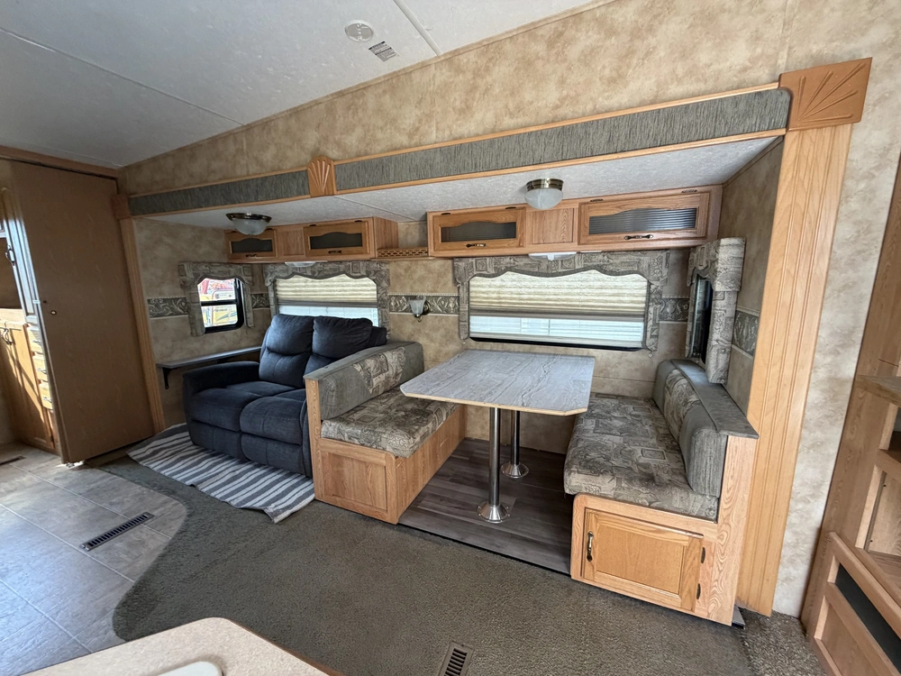 Keystone Rv Laredo (fw) 29bhs 2005 alt