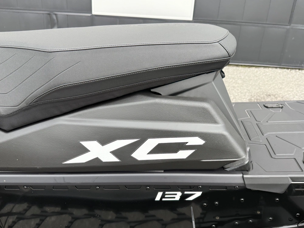 Polaris Prostar S4 Indy Xc 137 2027 alt