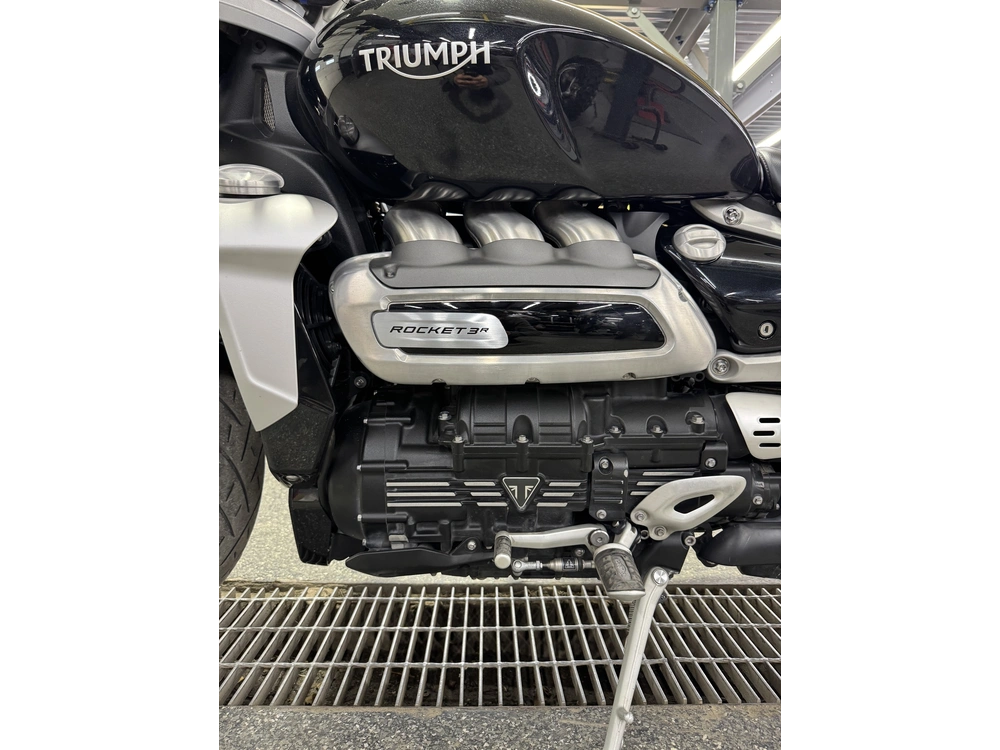 Triumph Rocket 3 R 2020 alt