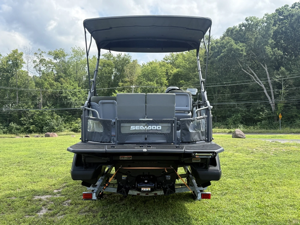 2025 Sea-doo Switch Fish 18 Ft 230 Hp Fish 18 230 alt