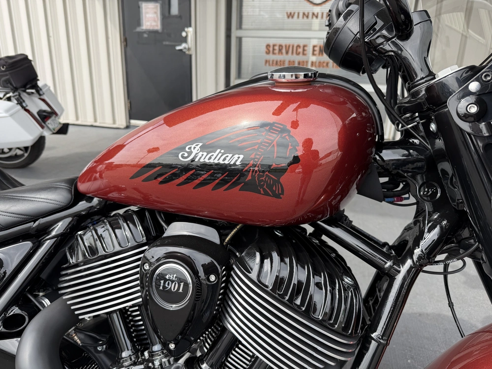 2024 Indian Motorcycle Chief Dark Horse Bobber alt