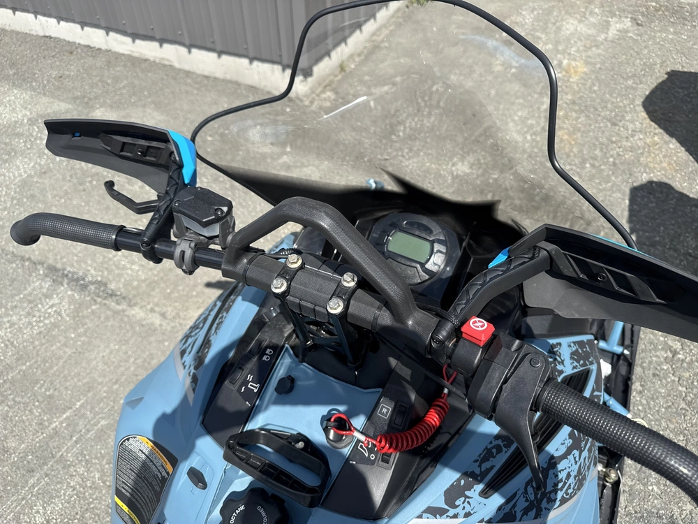 2023 Yamaha Transporter Lite 400 alt