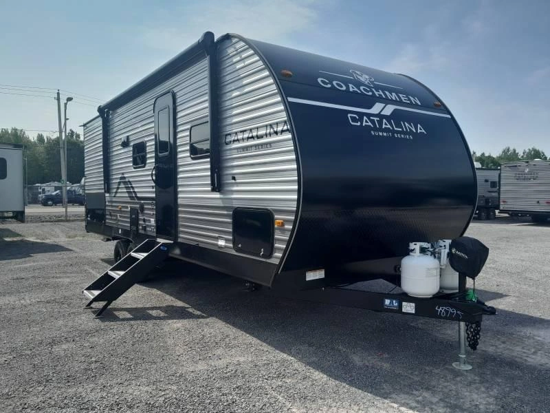 2027 Coachmen Catalina 231bhs alt