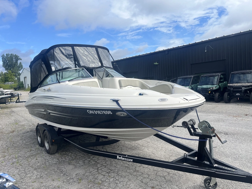 2007 Searay Sundeck 220 alt