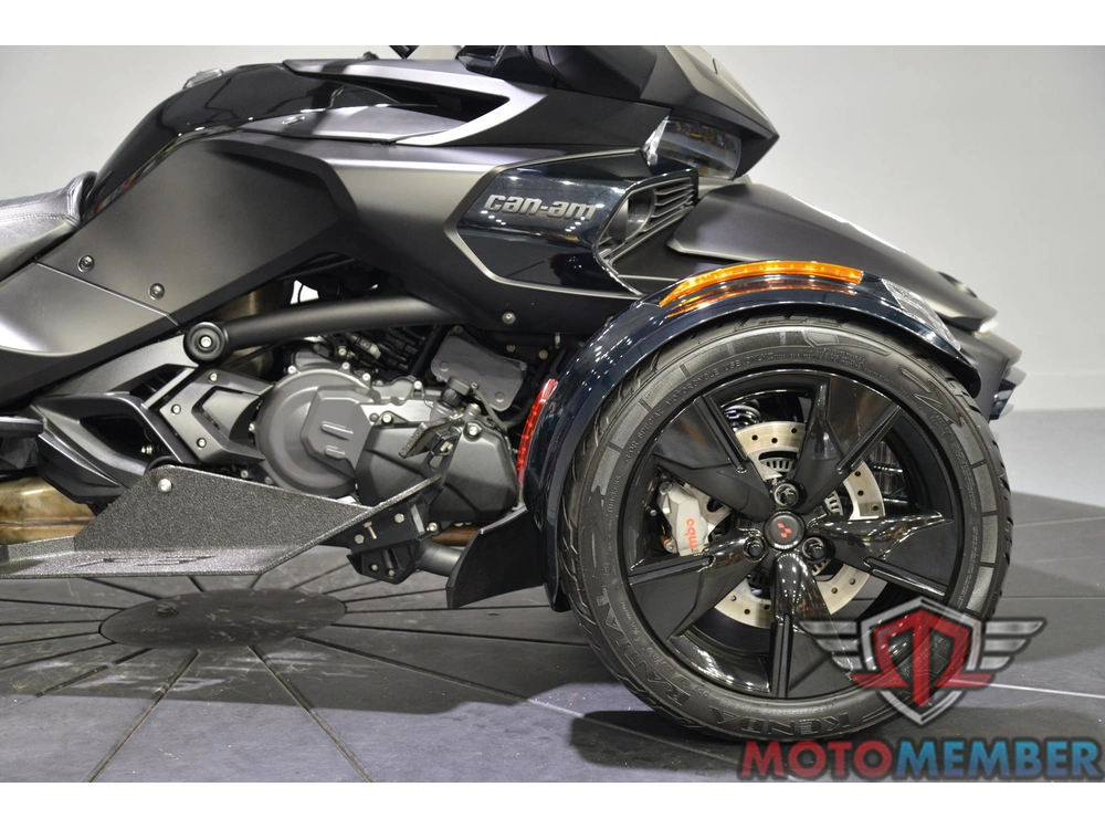 2022 Can-am Spyder F3 Limited Dark Wheels alt