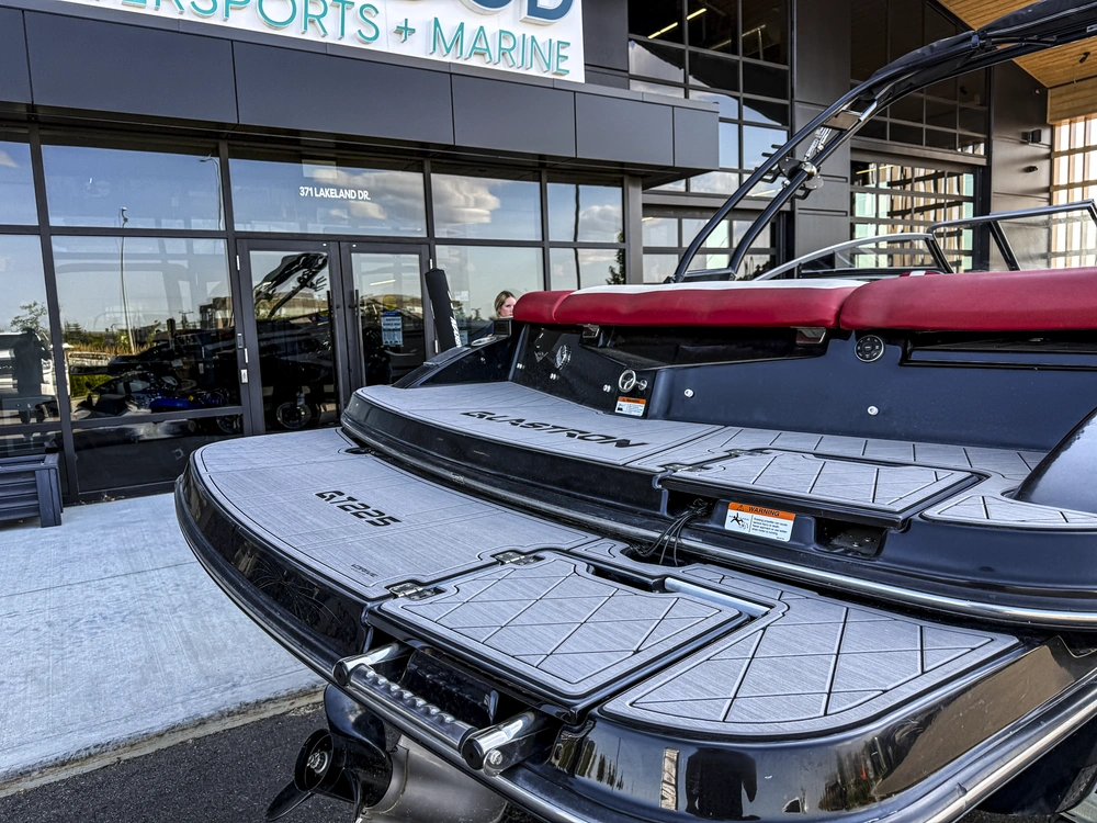 2013 Glastron Gt225 alt
