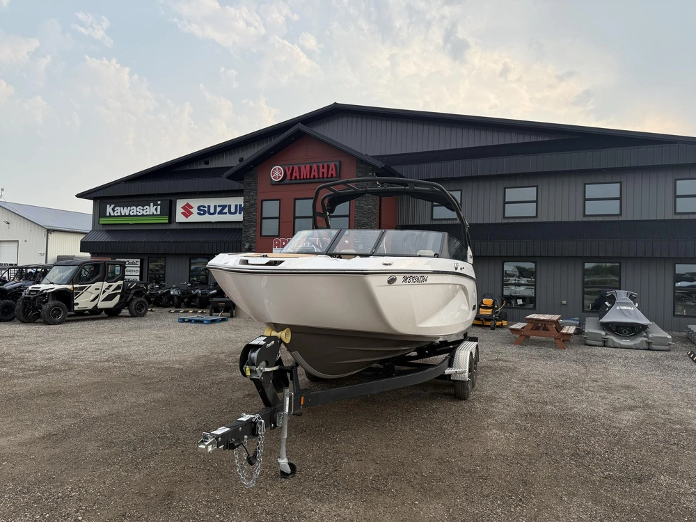 2023 Yamaha 222sd alt
