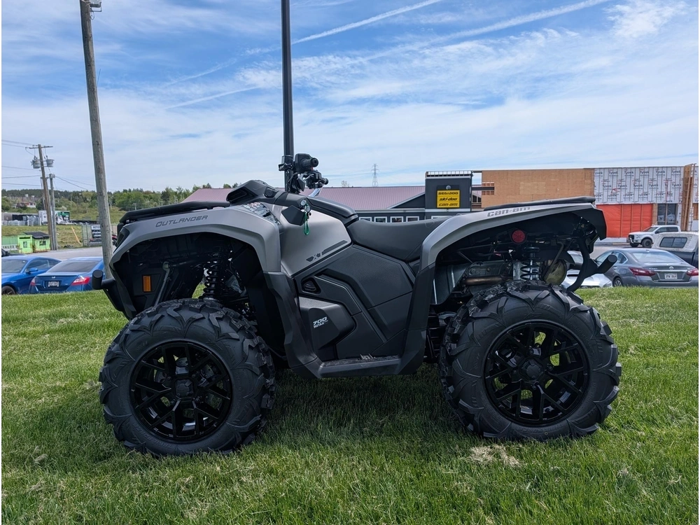 2026 Can-am Outlander Xt 700 alt