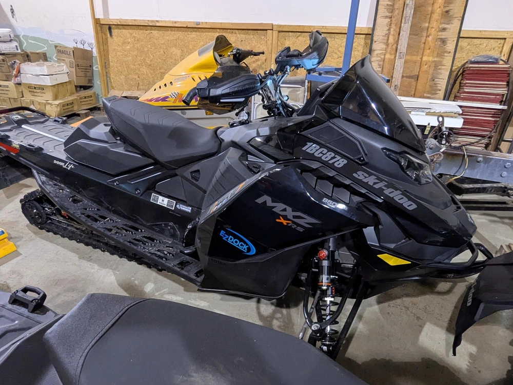 2026 Ski-doo Ski-doo Mxz Xrs 850 10.25 Screen alt