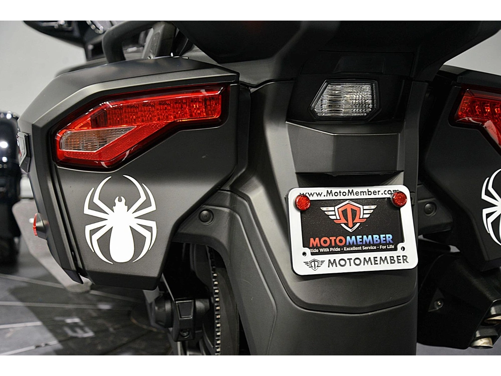 2022 Can-am Spyder F3 Limited Dark Wheels alt