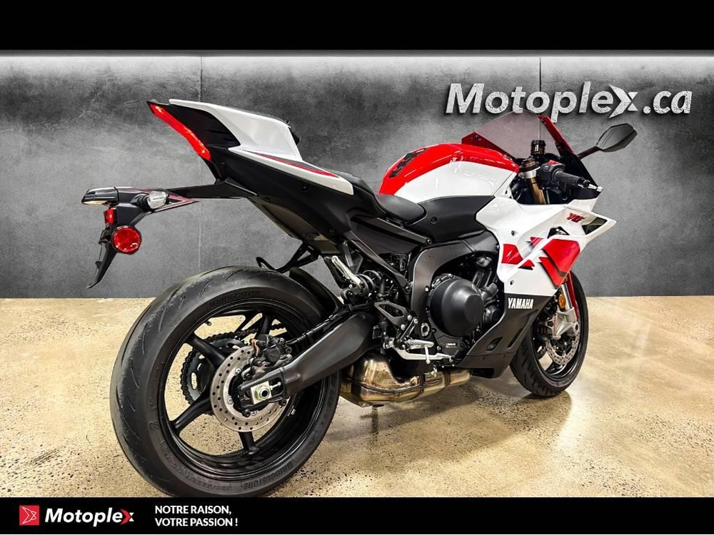 2026 Yamaha R9 70iem Anniversaire *336 Km* alt