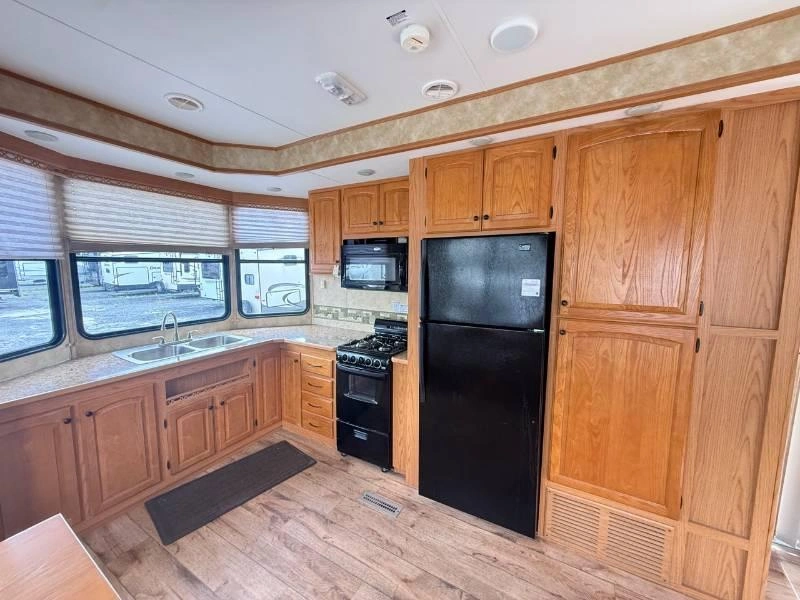 2010 Heartland Cedar Ridge 40fkss