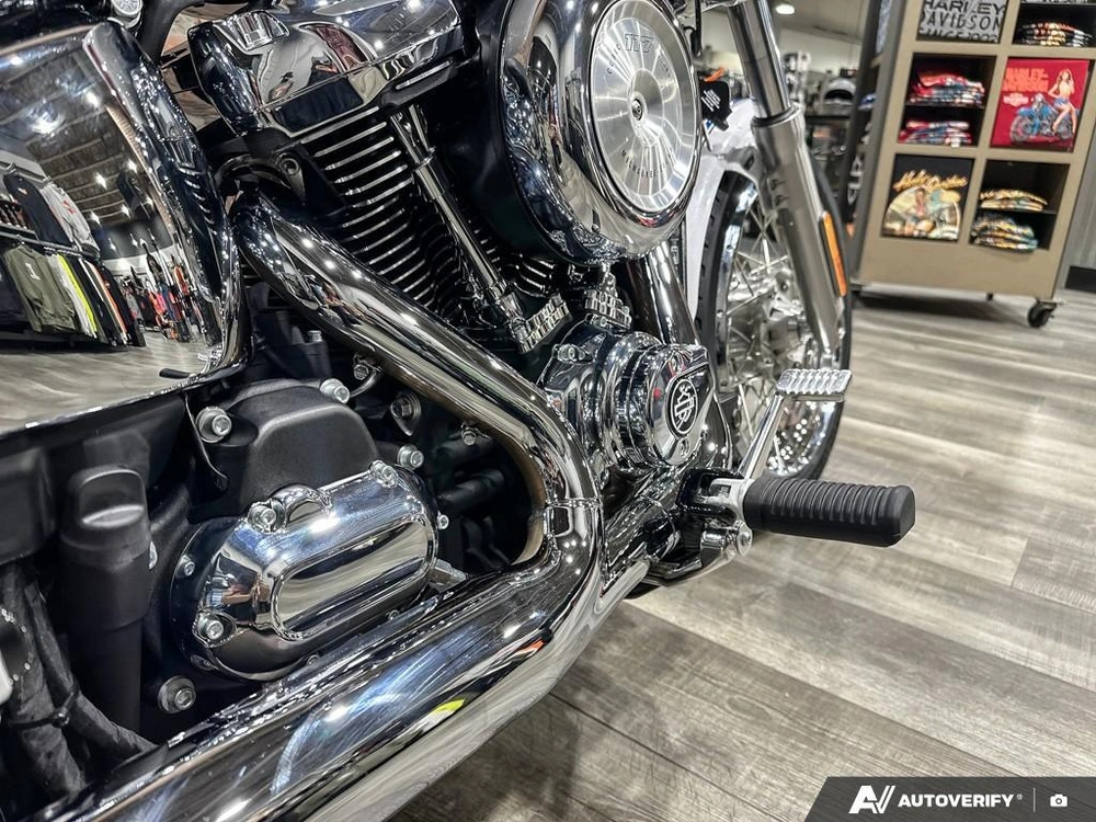 2026 Harley-davidson Super Glide alt