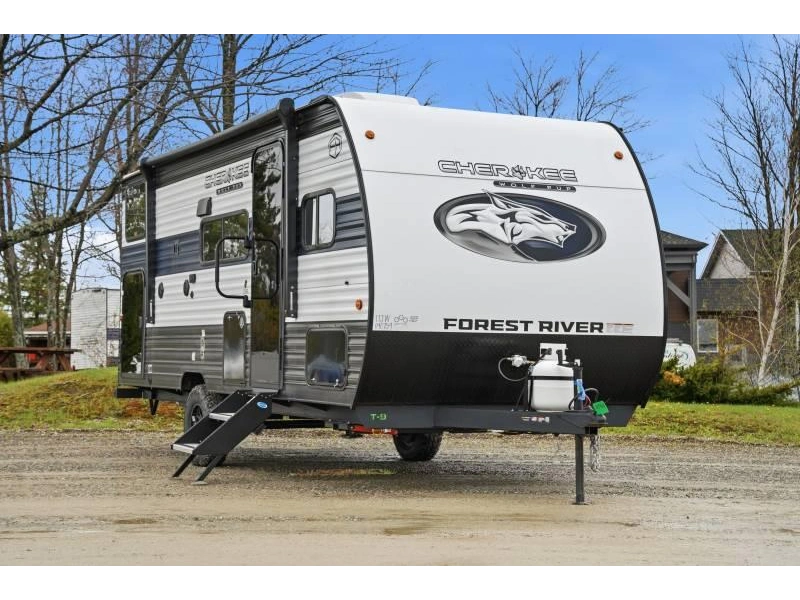 2026 Forest River Cherokee Wolf Pup 17jw alt