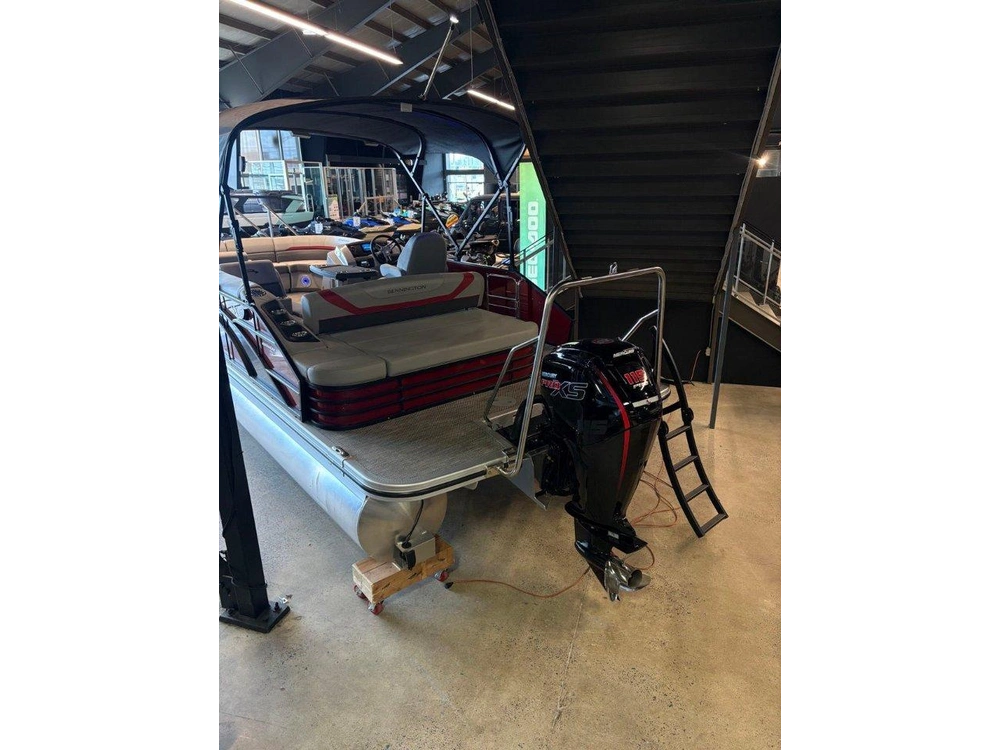 Bennington Marine Bennington 22 Sxsbsp 2023 alt