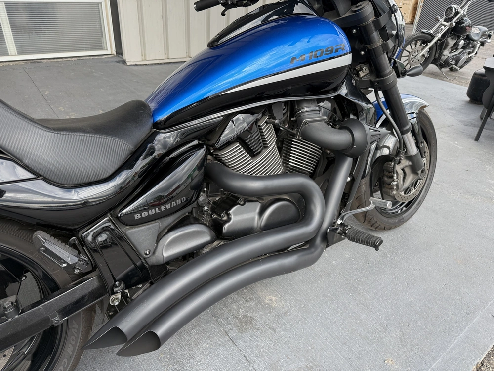 2021 Suzuki Boulevard M109r alt