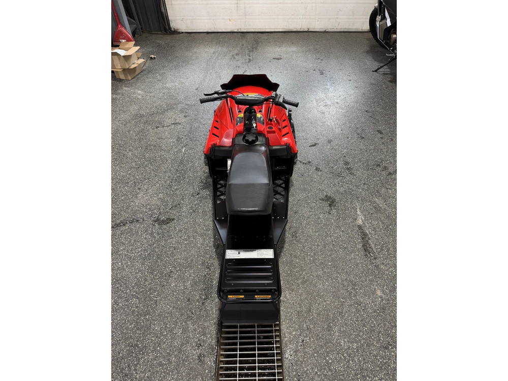 2027 Polaris 200 Indy alt