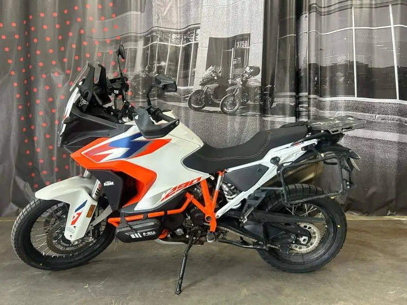 KTM SUPERAVENTURE R 1290 2024