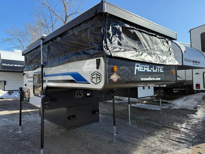 Palomino Real Lite 1600 2025 alt