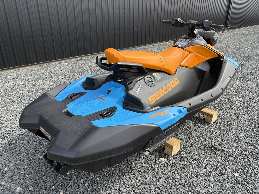 2026 Sea-doo Pwc Spark Trixx 90 Aud Be 3up Ibr 26 alt