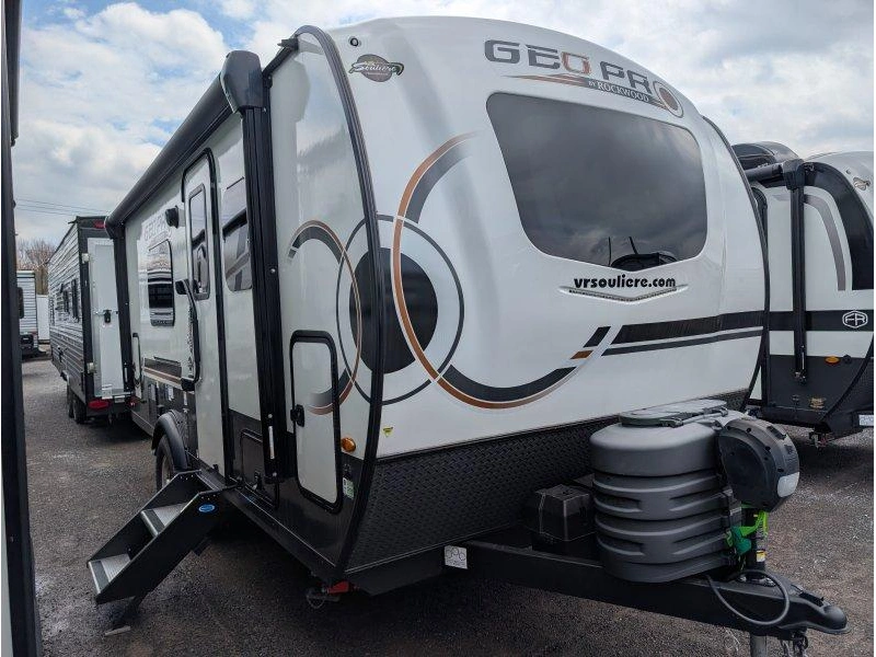 2025 Forest River Rockwood Geo Pro 19fds alt