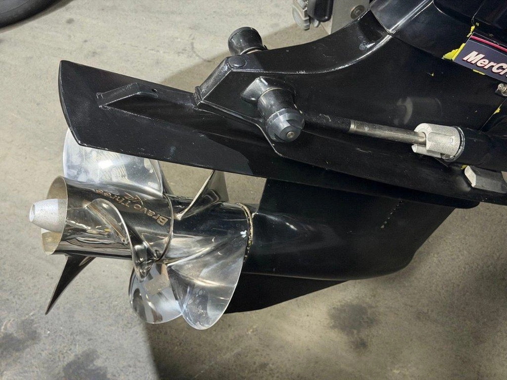 2015 Glastron 225 Gts alt