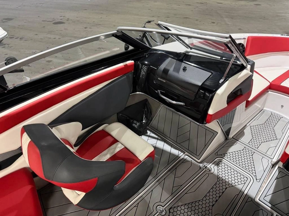 2015 Glastron 225 Gts alt
