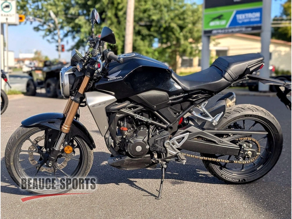 2021 Honda Cb 300 Moto Standard Urbaine Légère Débutant Novice A2 Naked Rétro Ville Économique Entretien Fait Pneus Neufs Z400 Mt-03 Duke G310r alt