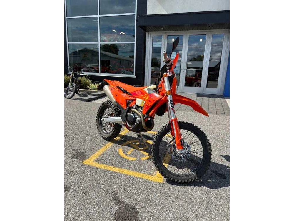 Ktm 500 Exc-f Six Days 2025 alt