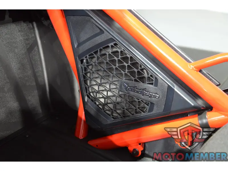 2026 Slingshot R Manual alt