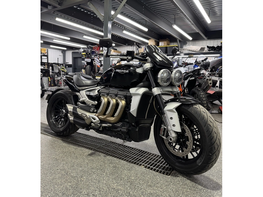 Triumph Rocket 3 R 2020 alt
