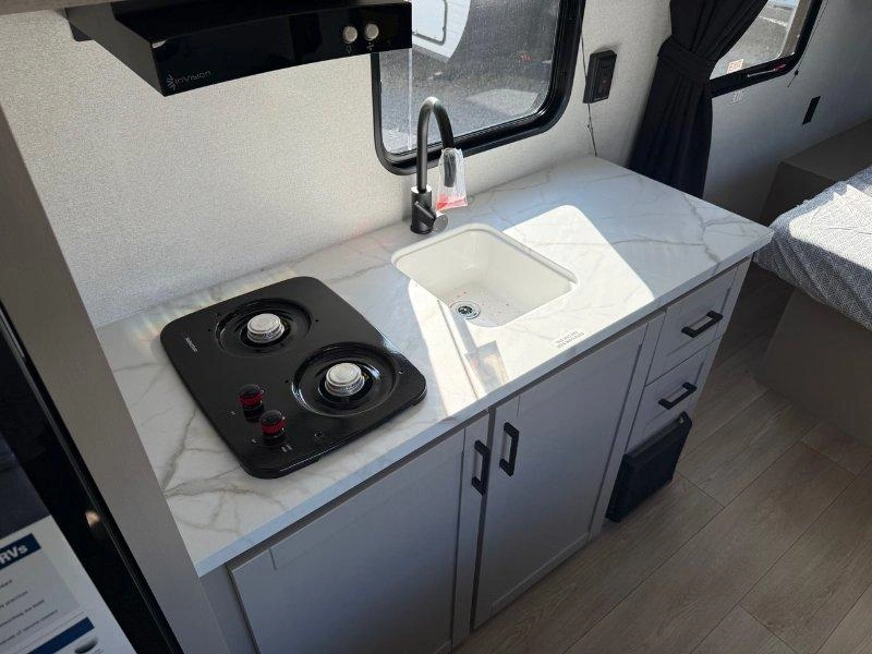 2027 Jayco Jayflight 175fq alt