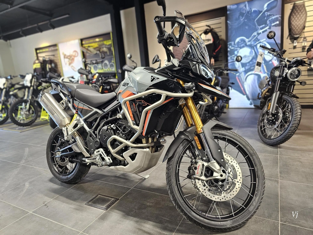 2026 Triumph Tiger 900 Rally Pro Desert Edition alt
